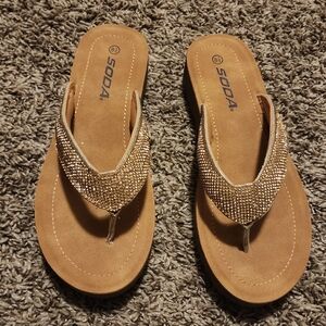 NEW sparkly sandles - Size 8.5 - Fits like an 8